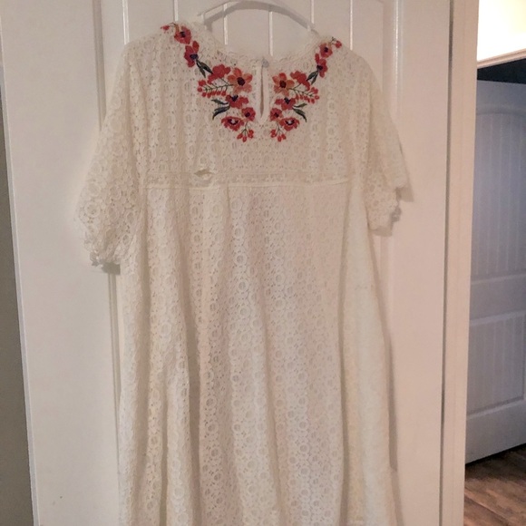 Women’s Umgee Bohemian Embroidered Short Sleeved Dress or Tunic - Picture 2 of 4